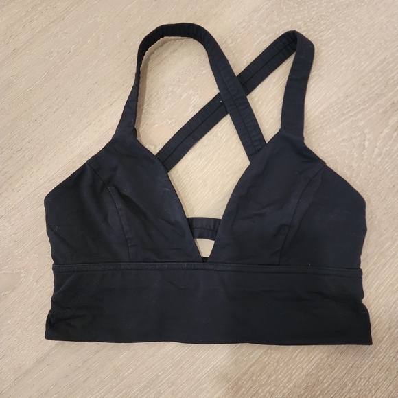 Lululemon black sports bra size 2 - Picture 1 of 2